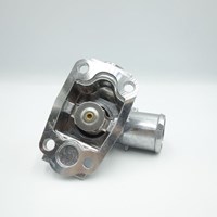 Фланец термостата двигателя автомобиля IVECO THERMOSTAT 504353905 для грузовиков