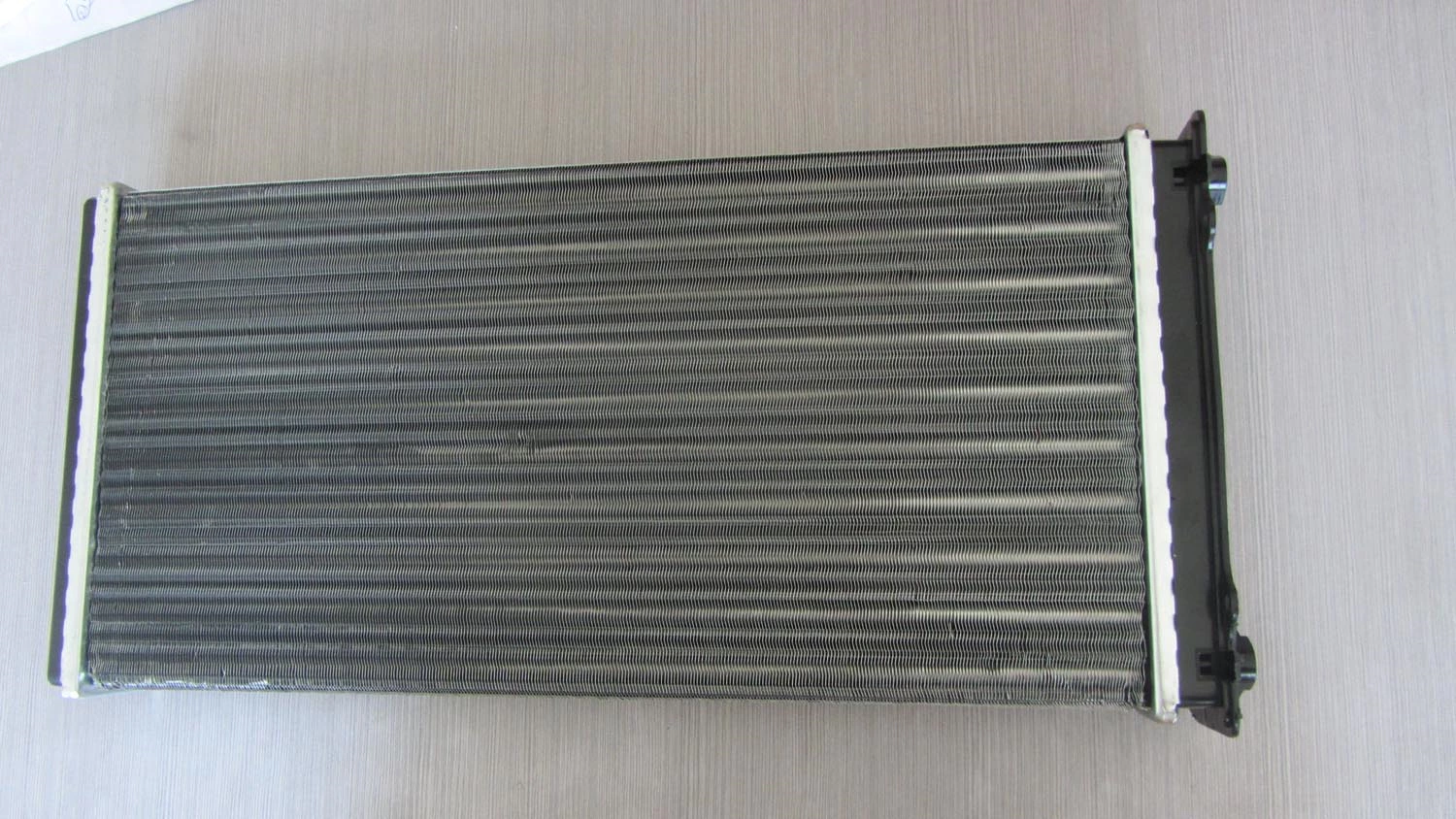 ОБМЕН ПОДОГРЕВАТЕЛЯ КОНДИЦИОНЕРА 85104947 NISSENS 73643 ДЛЯ VOLVO FH 12 FM ТЕЛЕЖКИ АВТОЗАПЧАСТЕЙ