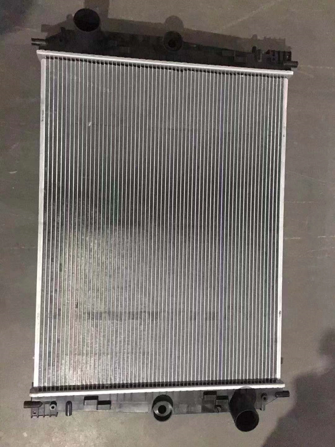 АВТОМОБИЛЬНЫЙ РАДИАТОР 23452329 ДЛЯ Chevrolet Camaro 2.0L 4Cyl 3.6L V6 (16-18)