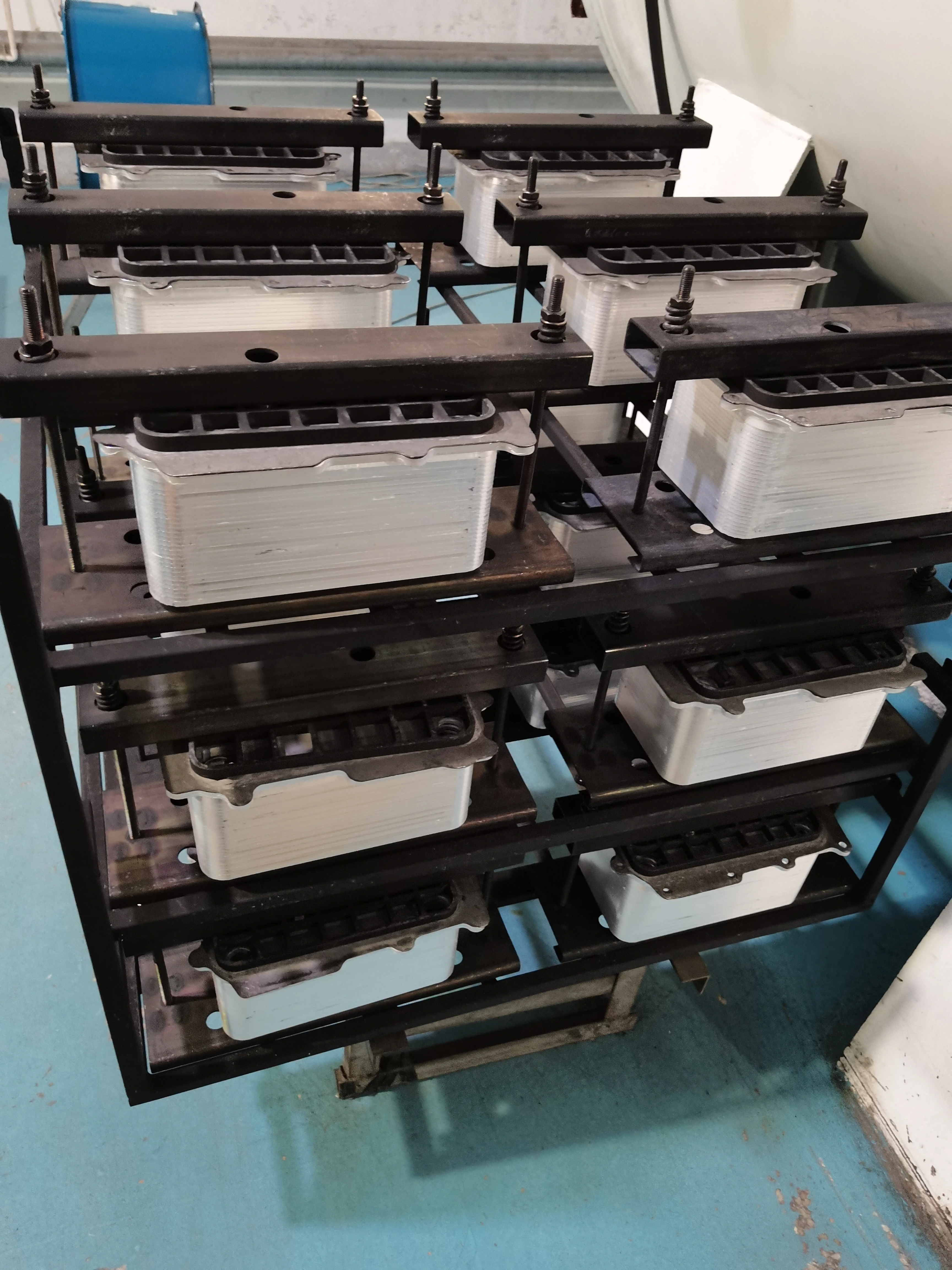 Вакуумный масляный радиатор для пайки