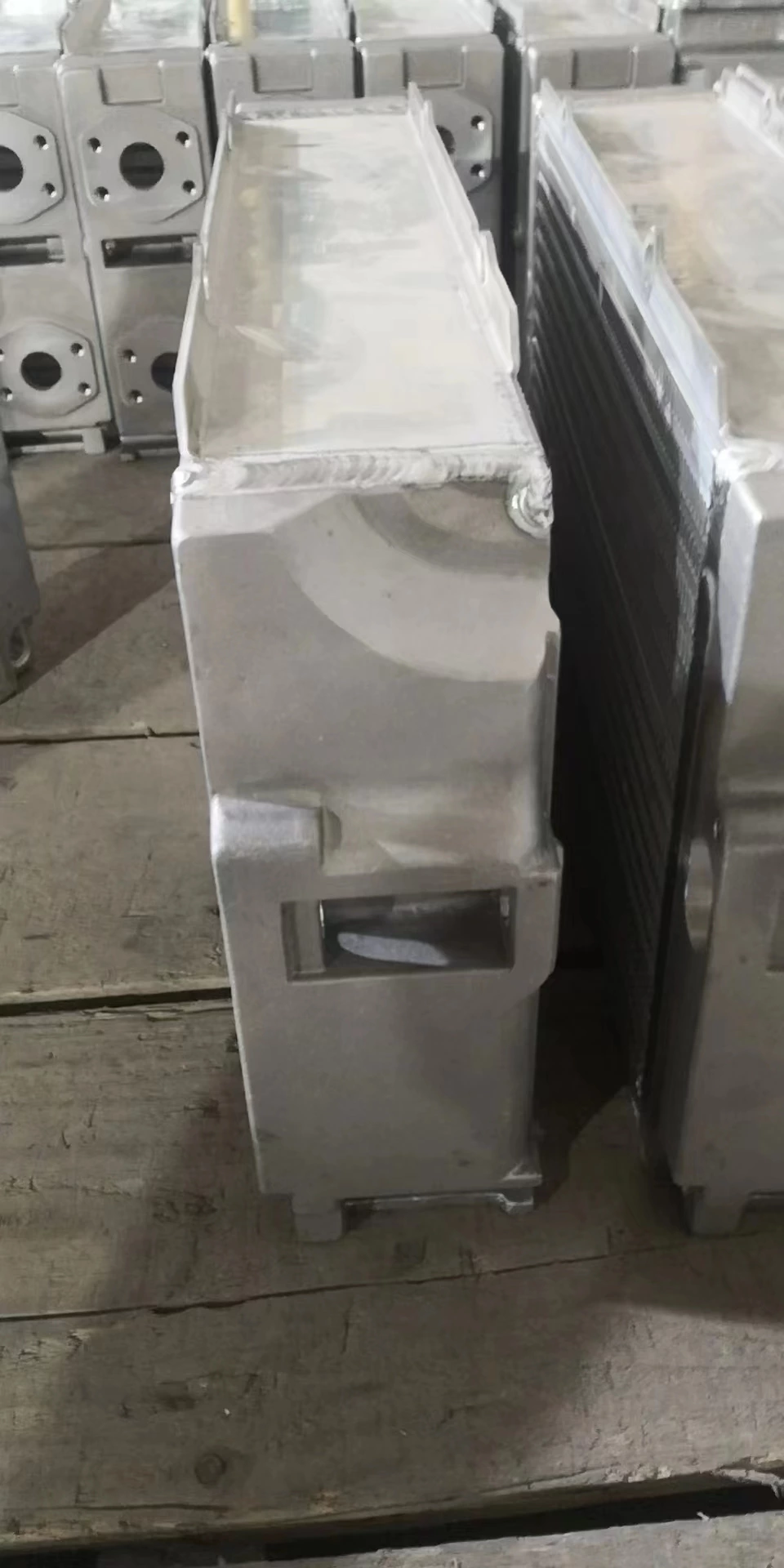 DEUTZ ENGINE BF6M 1012  Hydraulic oil cooler 0420 3481 0420 7330 0450 0613