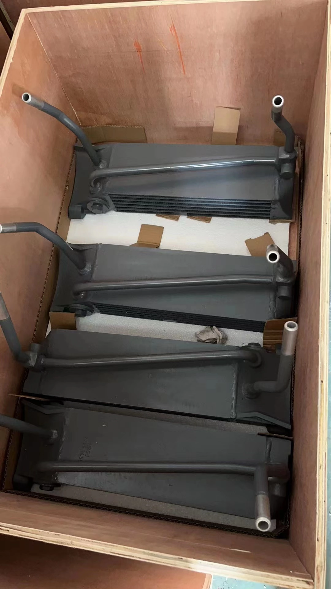 0415 8584 DEUTZ ENGINE cooler BF4L913 oil cooler 0423 7923