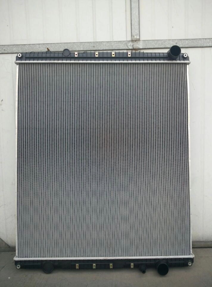 0526620004 0529617005 A0526615020 0527749002  A0527743002 A0526615022Plastic Tanks Aluminum Core Radiator 2001-1725 Fit For 2007 Columbia and 2008 & Newer Cascadia Heavy Truck